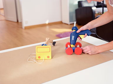 Pistolet do kleju na gorąco Rapid EG212 + 4 typy kleju Rapid