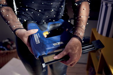 Zszywacz akumulatorowy do zszywek z wąską koroną BTX606 18V P4A Rapid