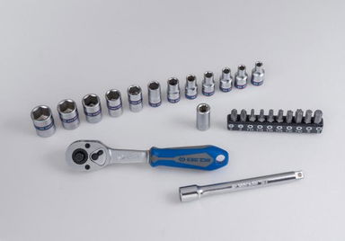 ZESTAW NARZĘDZI 1/4" 25cz. NASADKI KRÓTKIE, 6-kąt. 4 - 13mm Z GRZECHOTKĄ I AKCESORIAMI, KASETA King Tony