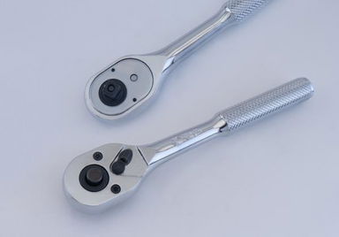 ZESTAW NARZĘDZI 1/4" 51cz. NASADKI KRÓTKIE, 6-kąt. 4 - 14mm, BITY 1/4" Z GRZECHOTKĄ I AKCESORIAMI, KASETA King Tony
