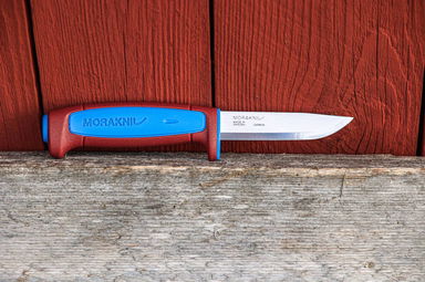 Nóż z pochwą Mora  511 - edycja 2025 Mora